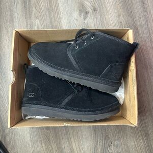 UGG Kids Neumel II Black Suede Boots Size 6 Unisex